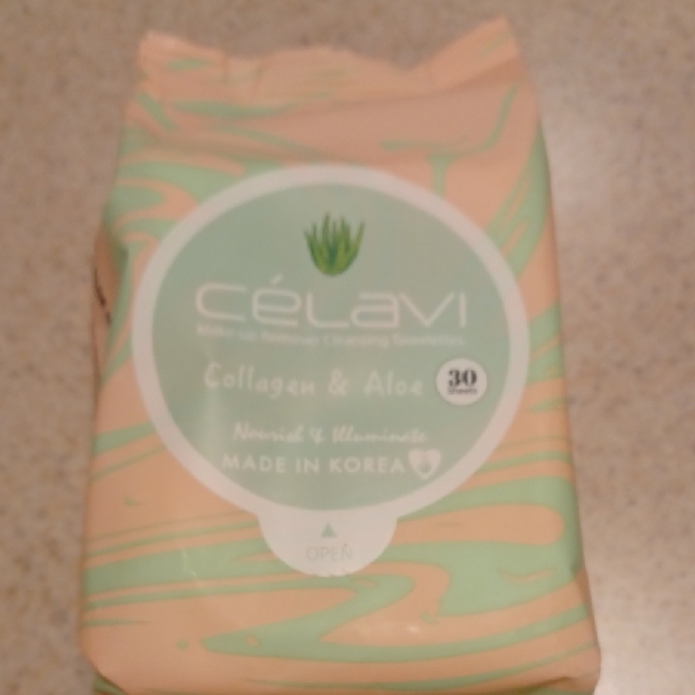 Célavi Collagen & Aloe Cleansing Towelettes